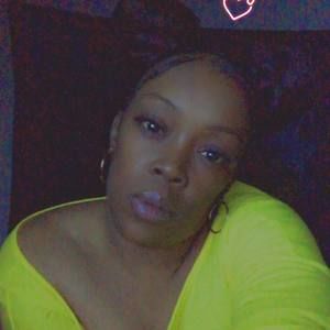 Meet your Posher, Edwina